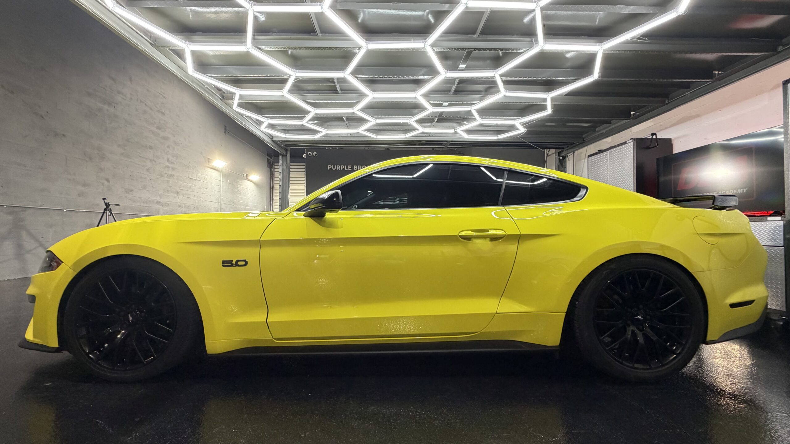 Detailed wheel and tire restoration